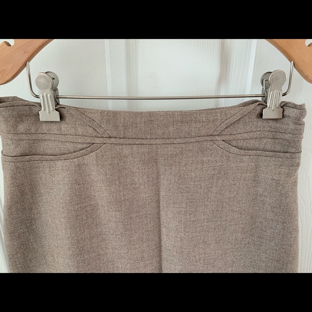 Women’s dress skirt. Beige. Very good condition.